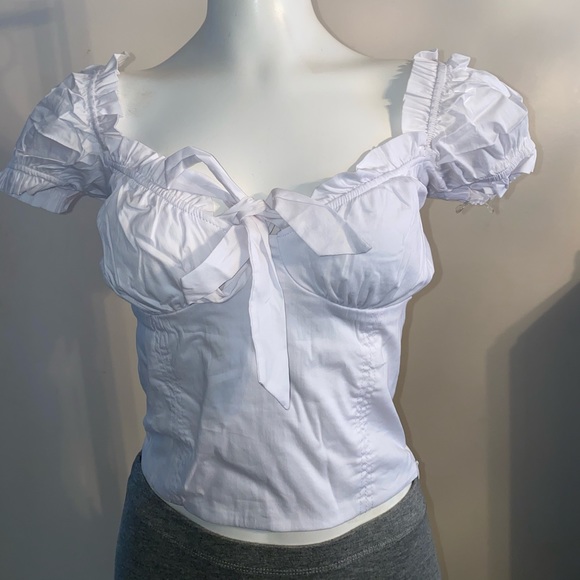Cropped Ruffle Trim White Blouse - Picture 3 of 5
